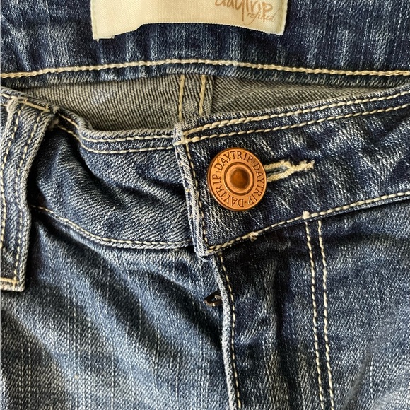 Jeans - Picture 2 of 4